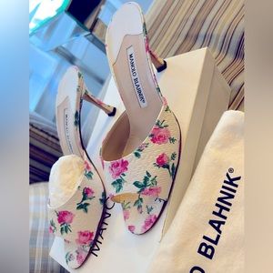 MANOLO BLANIK silk slides rose print Size 38 VERY RARE 2001 Amazing condition.